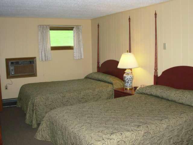 Red Carpet Inn On The Lake - Oneonta Zimmer foto