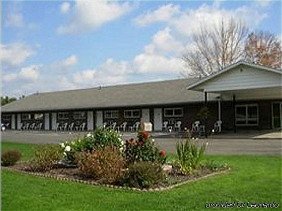 Red Carpet Inn On The Lake - Oneonta Exterior foto