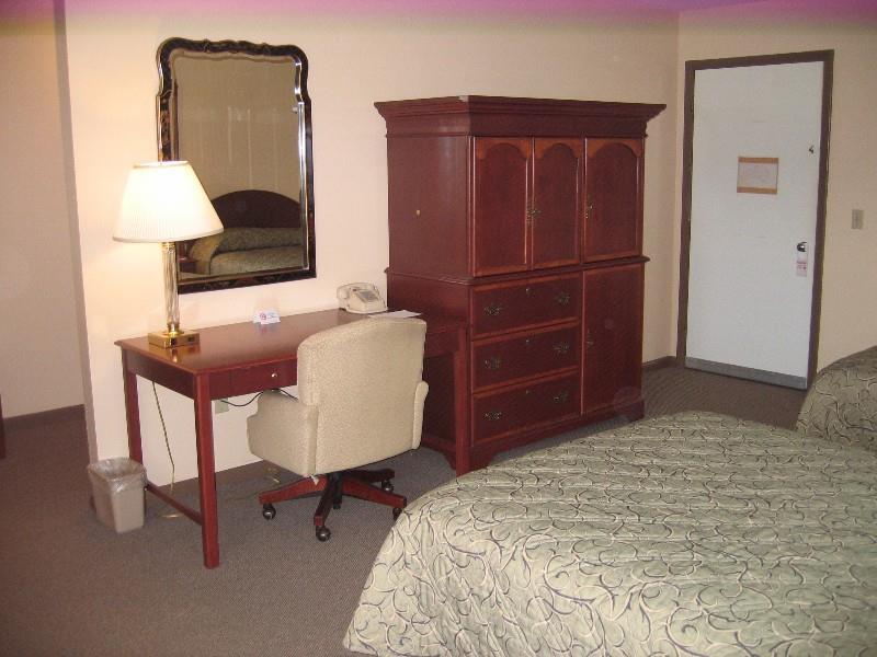 Red Carpet Inn On The Lake - Oneonta Zimmer foto
