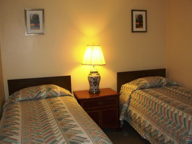 Red Carpet Inn On The Lake - Oneonta Zimmer foto