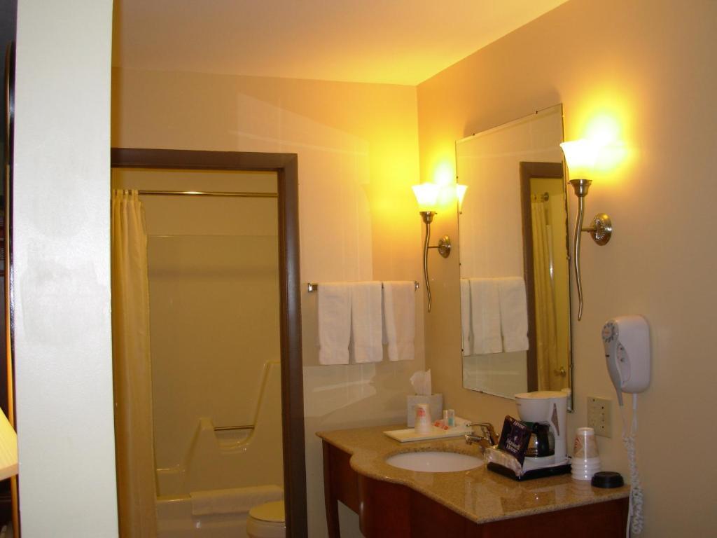 Red Carpet Inn On The Lake - Oneonta Zimmer foto