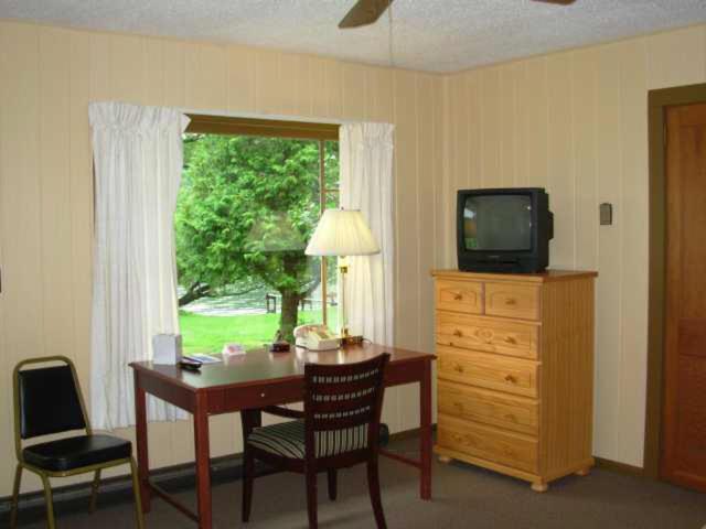 Red Carpet Inn On The Lake - Oneonta Zimmer foto