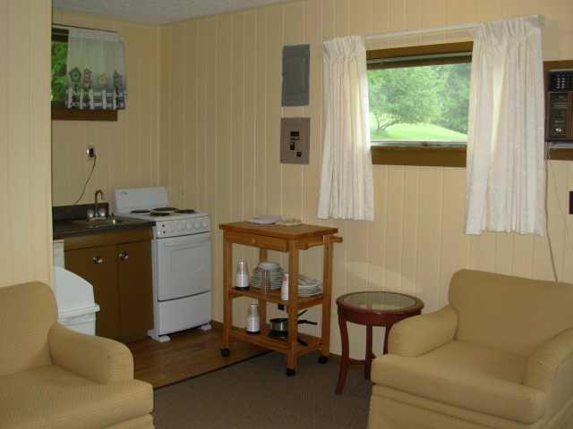 Red Carpet Inn On The Lake - Oneonta Exterior foto